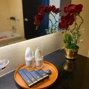 4* Hotell Kinta Riverfront &